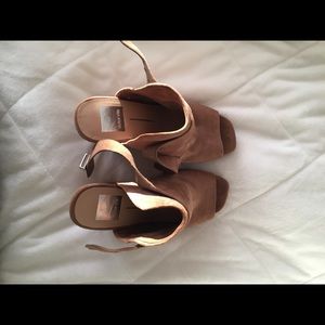 dolce vita open toed wedge booties/heels